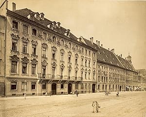 AUGSBURG. Hotel drei Mohren und Fuggerhaus. Original-Fotografie; Albumin-Abzug (ca. 1880). Bildfo...