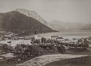 Gmunden vom Calvarienberg. Original Fotografie; Albumin-Abzug (ca. 1885). Bildformat: 19,3 x 26,4...