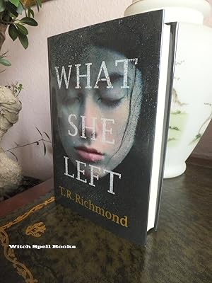 What She Left : ++++FOR THE DISCERNING COLLECTOR, A BEAUTIFUL UK SIGNED AND DATED FIRST EDITION,F...