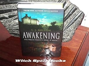 Awakening : +++FOR THE DISCERNING COLLECTOR A BEAUTIFUL SIGNED AND PUBLICATION DATED UK FIRST EDI...