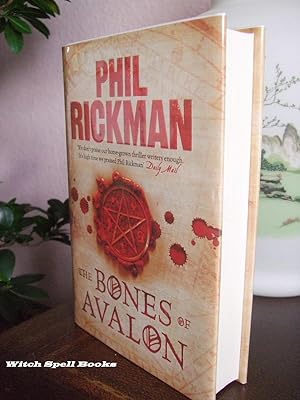 The Bones of Avalon : ++++FOR THE DISCERNING COLLECTOR, A BEAUTIFUL UK SIGNED, PUBLICATION DATED ...