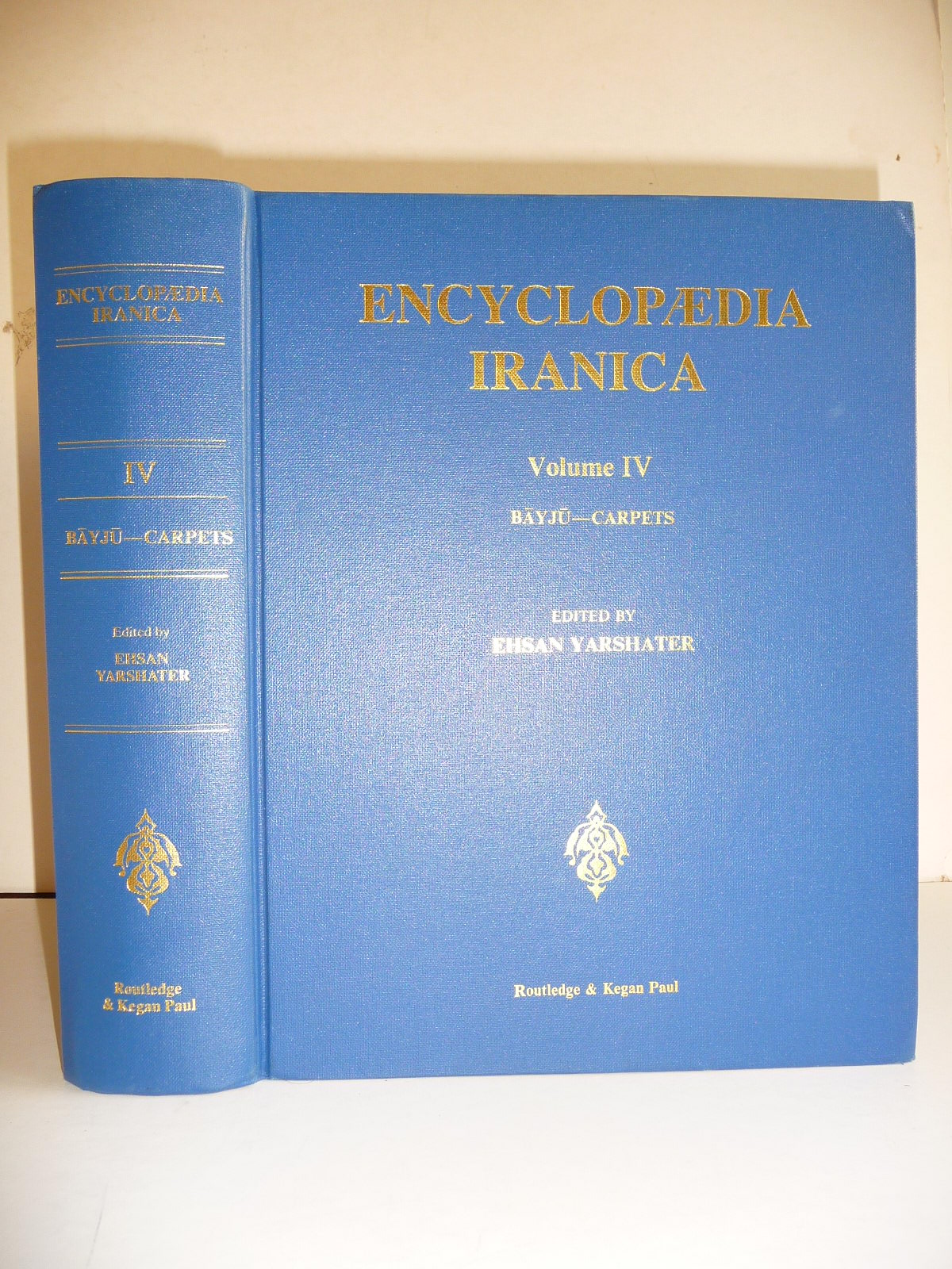 Ed.E.Yarshater (v. 4) (Encyclopaedia Iranica)