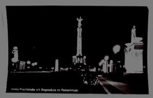 Berlins Prachtstraße mit Siegessäule im Festschmuck