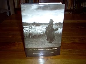 Dreaming of Sheep in Navajo Country (Weyerhaeuser Environmental Books) (Hardcover)