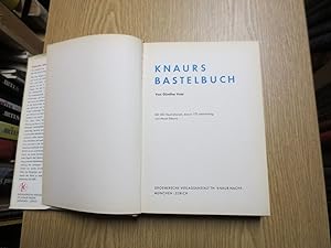 Knaurs Bastelbuch. Mit 225 Illustrationen, davon 175 mehrfarbig von Horst Sikorra