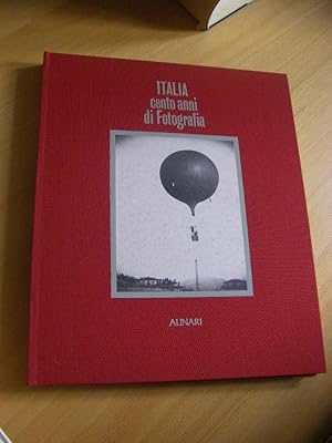 Italia cento anni di Fotografia