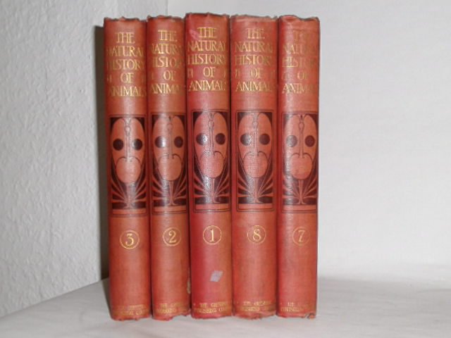 The Natural History of Animals ; 5 Bände von 8 (Band 1, 2, 3, 7, 8). The Animal Life of the World in its various Aspects and Relations. - Davis, Ainsworth J.R.