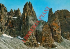 Dolomiti di Brenta. Gli sfulmini. Campanile alto.