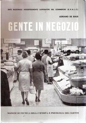 GENTE IN NEGOZIO