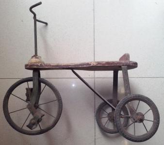 triciclo hierro