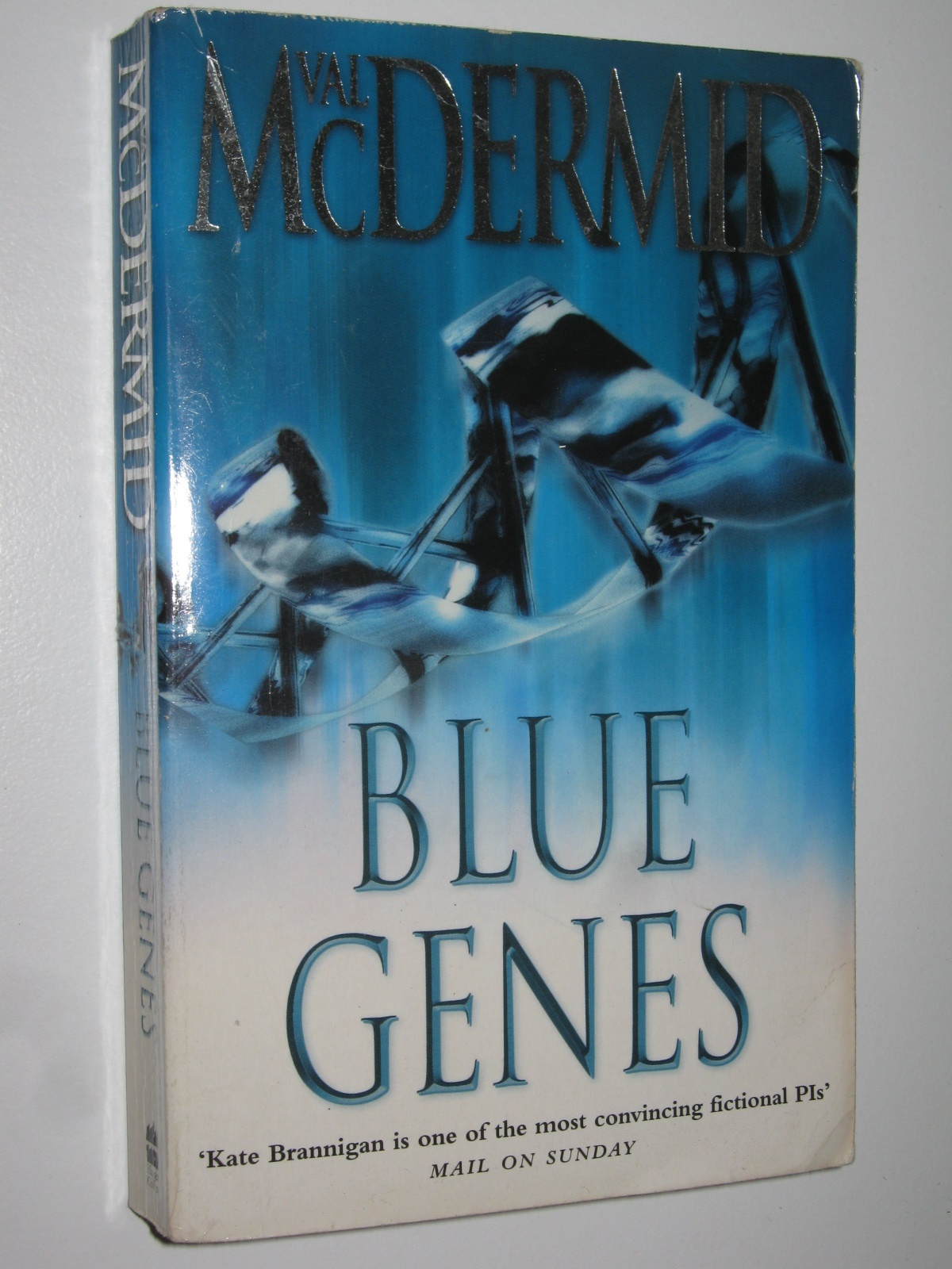 Blue Genes - Kate Brannigan Series #5 - McDermid, Val