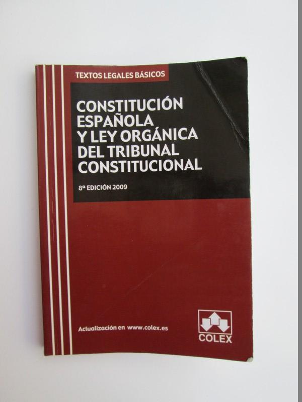 Constitucion Espanola Y Ley Organica Del Tribunal Constitucional - Unknown