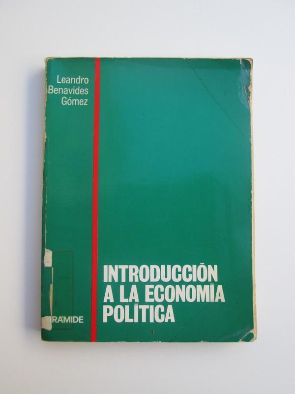 Introducción A La Economía Política - Leandro Benavides