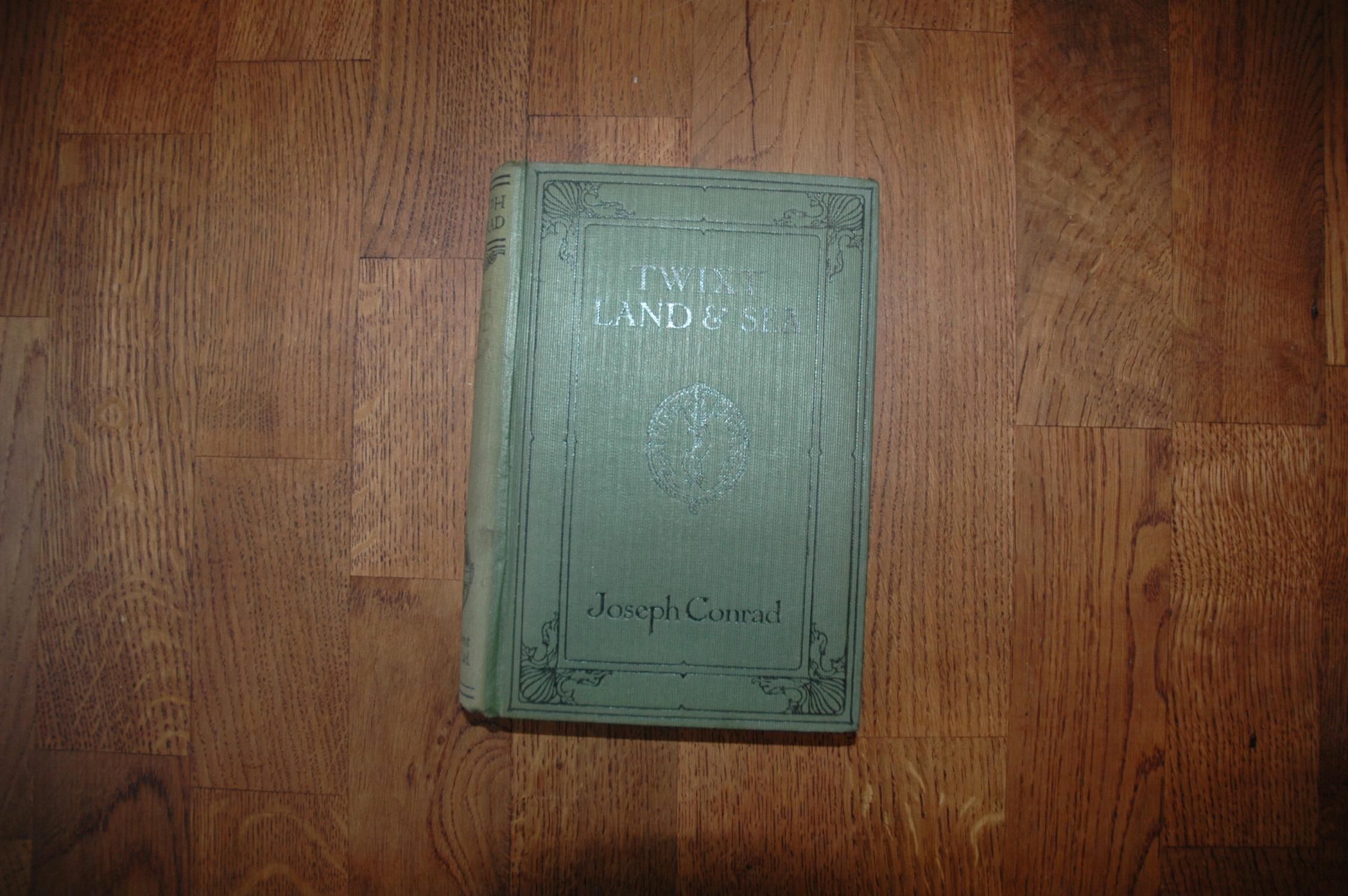 Twixt Land & Sea Tales - Joseph Conrad