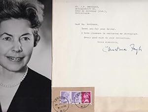 Typed letter signed and photograph, sent to an autograph collector.