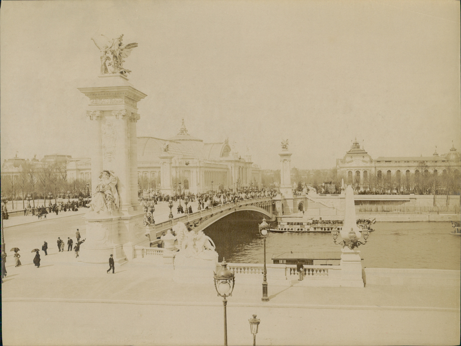 France, Paris, vue sur la Seine by Photographie originale / Original ...