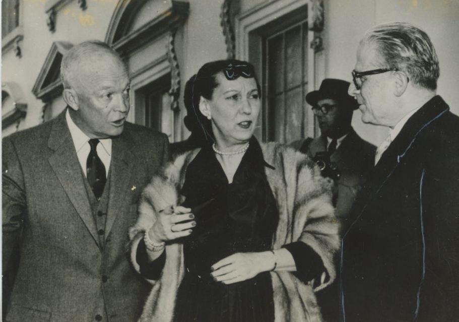 Dwight D. Eisenhower with Giovanni Gronchi by Photographie ...