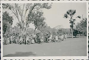 Burkina Faso, Ouagadoudou, porteuses de karité