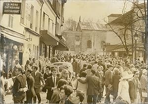 Paris, touristes Place du Tertre, avril 1969