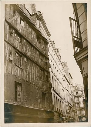 Paris, maison rue Volta, construite en 1240