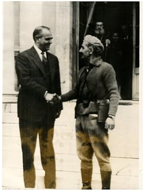 Prime Minister of Grèce Constantine Karamanlis and Colonel George Grivas