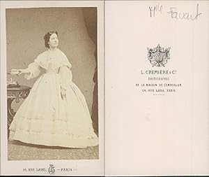 Cremière, Paris, Marie Favart, actrice