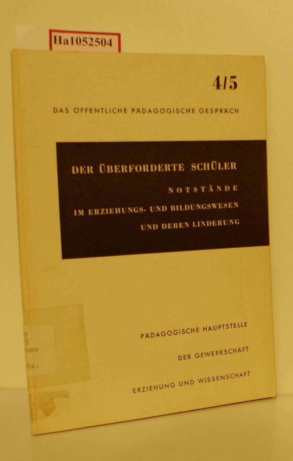 Lesbische Lehrerin erzwang Sex Vaseline und Analsex