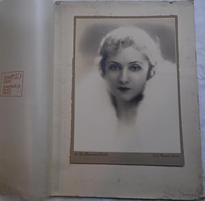 LILIAN LORRAINE GREUZE - ACTRICE & COMEDIENNE - PORTRAIT PHOTOGRAPHIQUE MANUEL FRERES