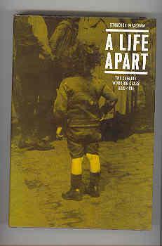 A LIFE APART The English Working Class 1890-1914