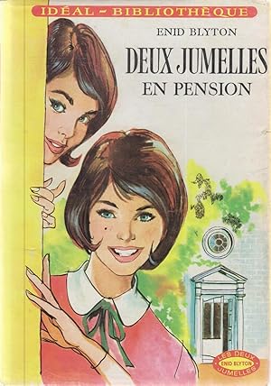 Deux jumelles en pension