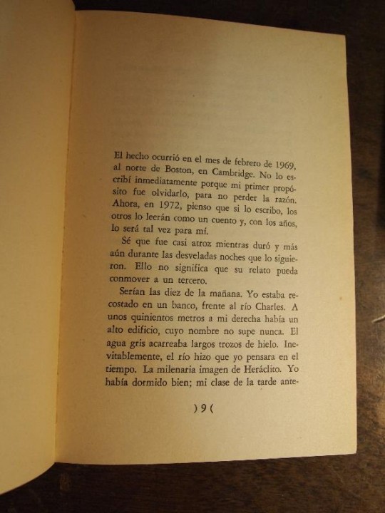 EL LIBRO DE ARENA. by BORGES, Jorge Luis.: Bueno Rústica. (1975) 1ª ed ...
