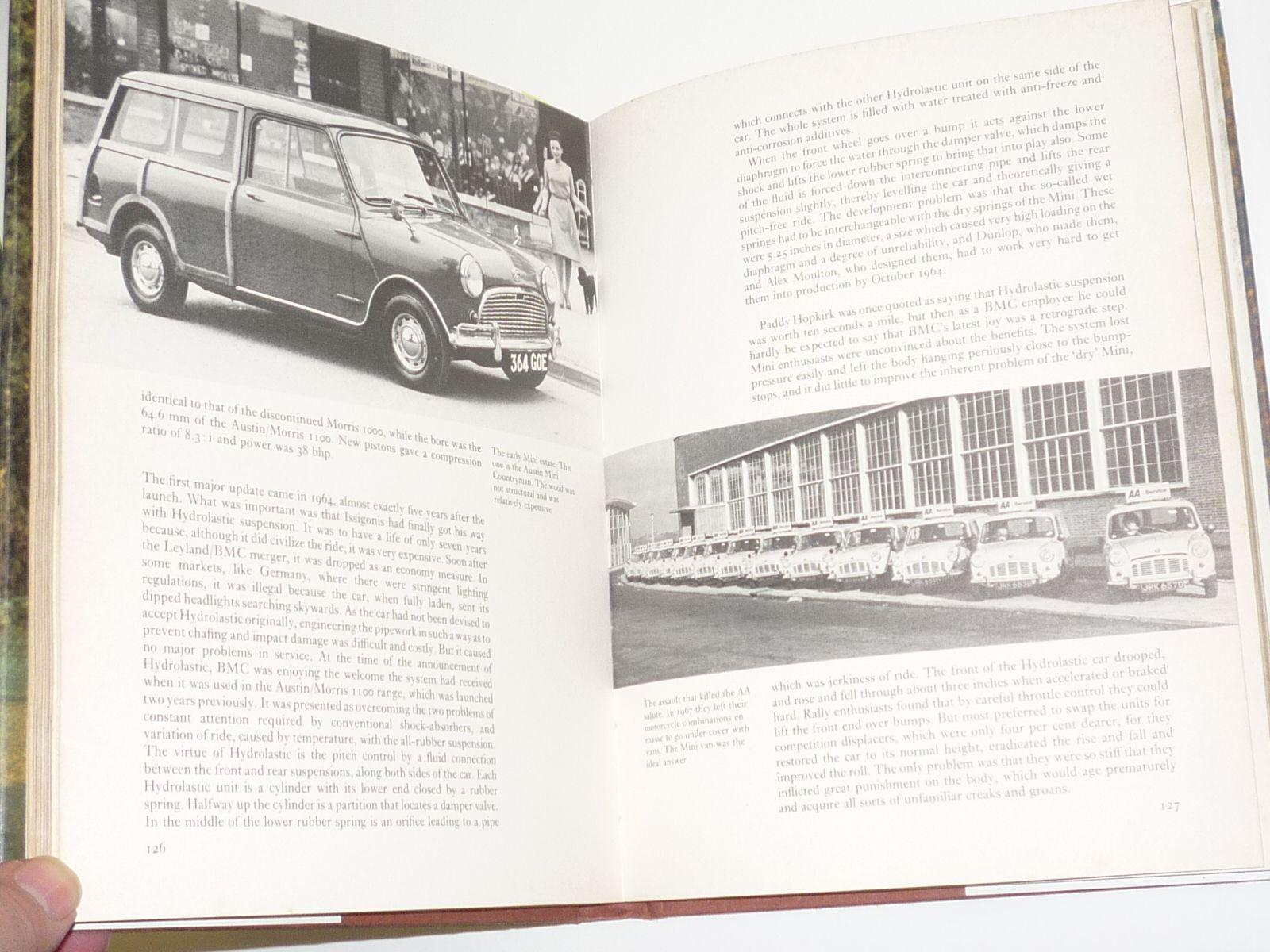 Mini Thirty Years on 1959 - 1989 by Rob Golding: Very Good