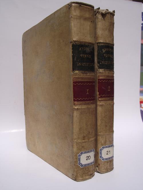 Abebooks In quatuor libros Institutionum Imperialium commentarius academicus et forensis