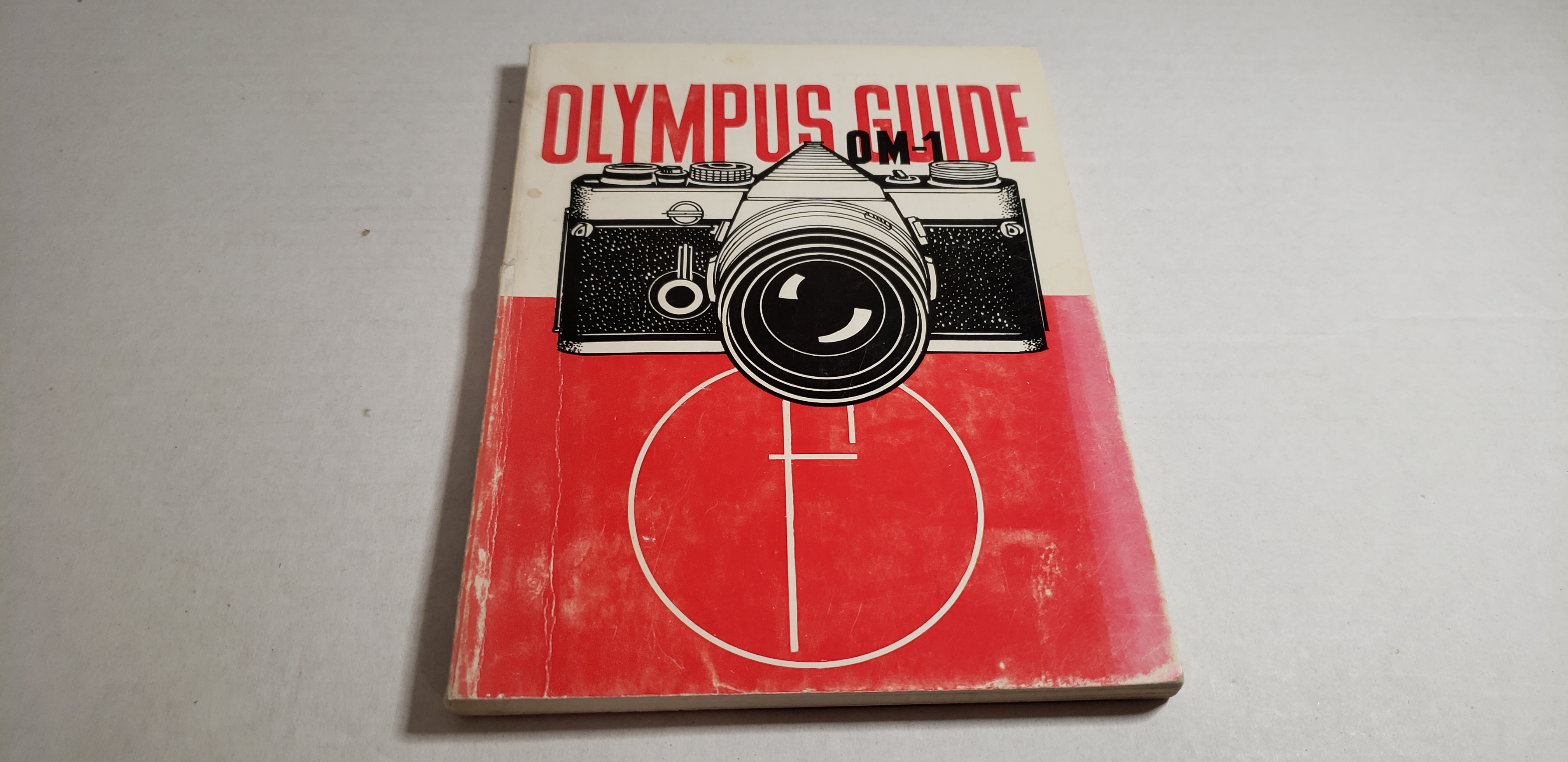 Olympus Om 1 Guide How To Use The Olympus Om 1 Camera By W D Emanuel Very Good Soft Cover 1974 First Edition Corliss Books