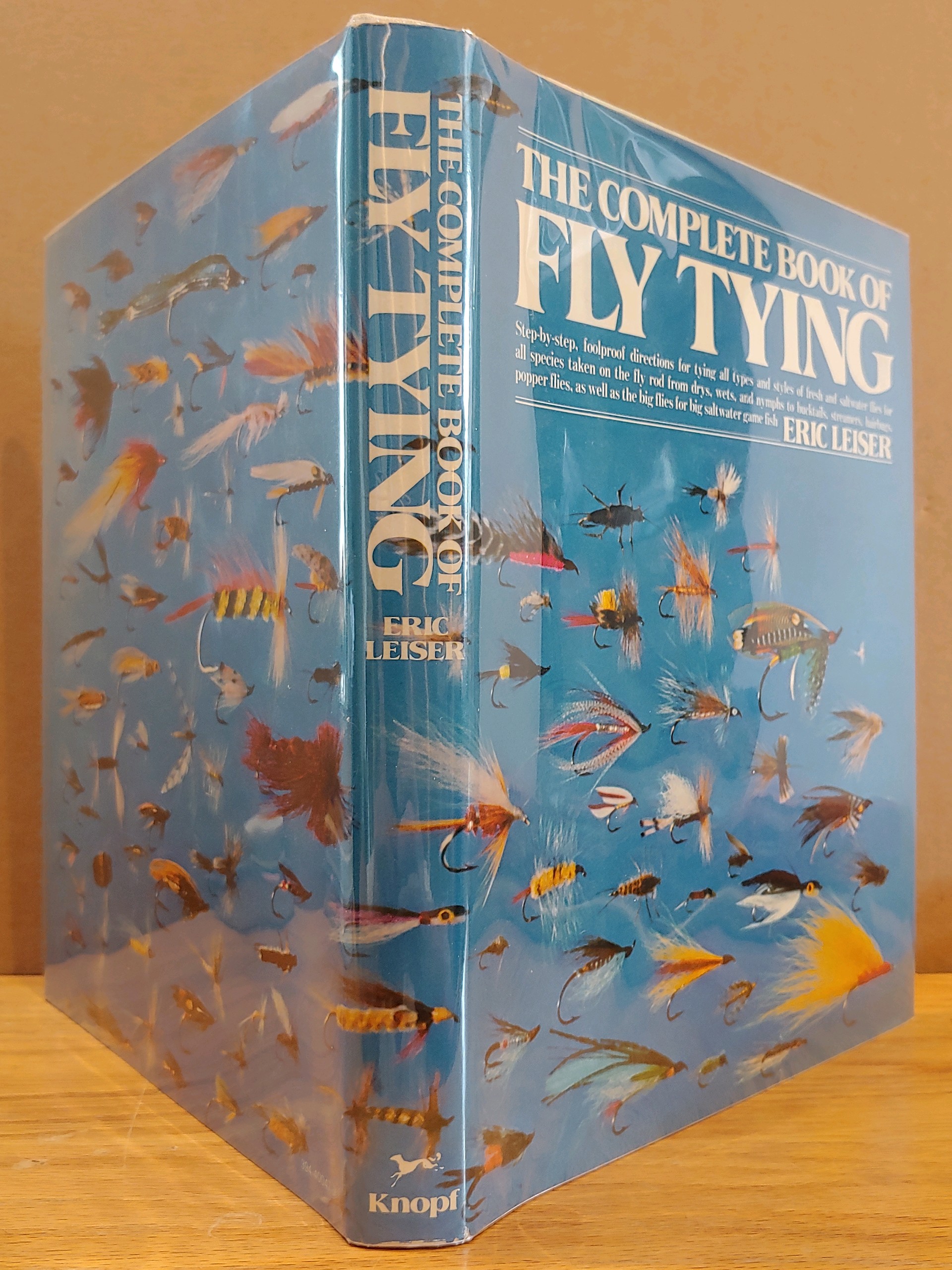 The Complete Book of Fly Tying by Leiser, Eric: Very Good +