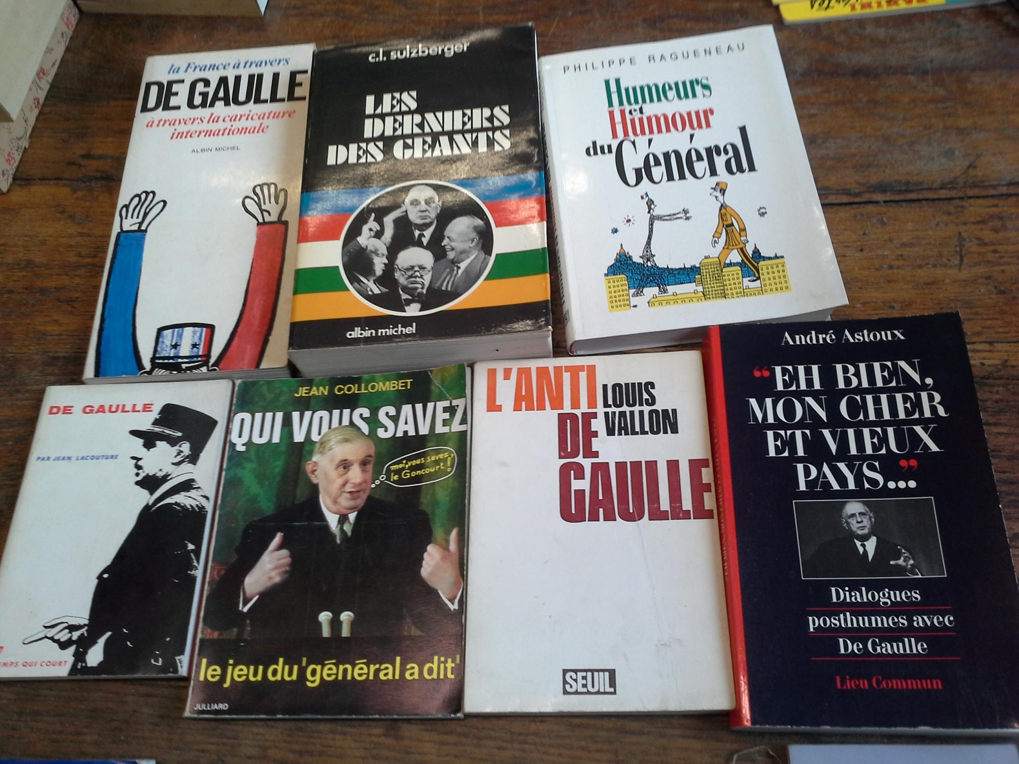 Lot de 12 livres de et sur Charles de Gaulle: Bon Couverture souple ...