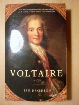 Voltaire. A Life - Davidson, Ian