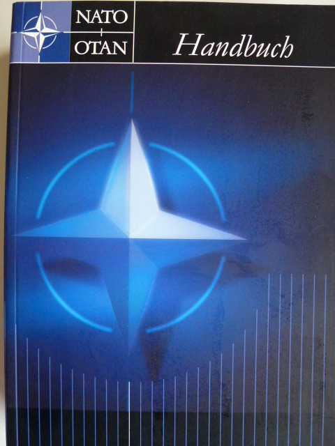 NATO-Handbuch - NATO, Informationsabteilung