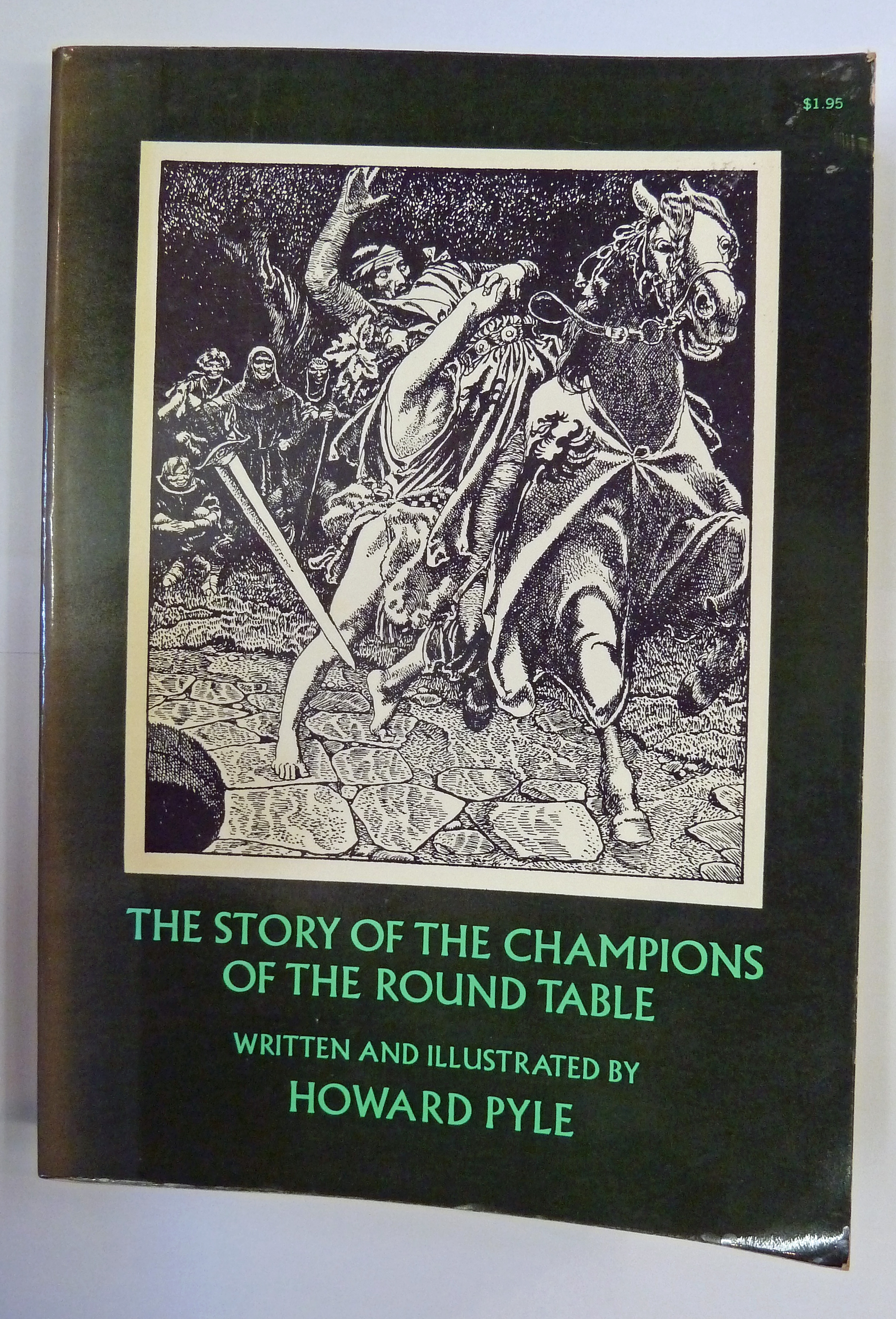 The Story Of The Champions Of The Round Table - Howard Pyle