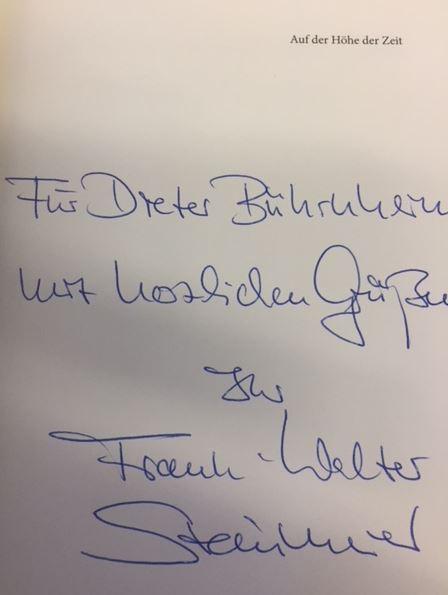 Auf der Höhe der Zeit. Soziale Demokratie und Fortschritt im 21. Jahrhundert. Debatte., - Platzeck, Matthias, Peer Steinbrück und Frank-Walter Steinmeier (Hrsg.).
