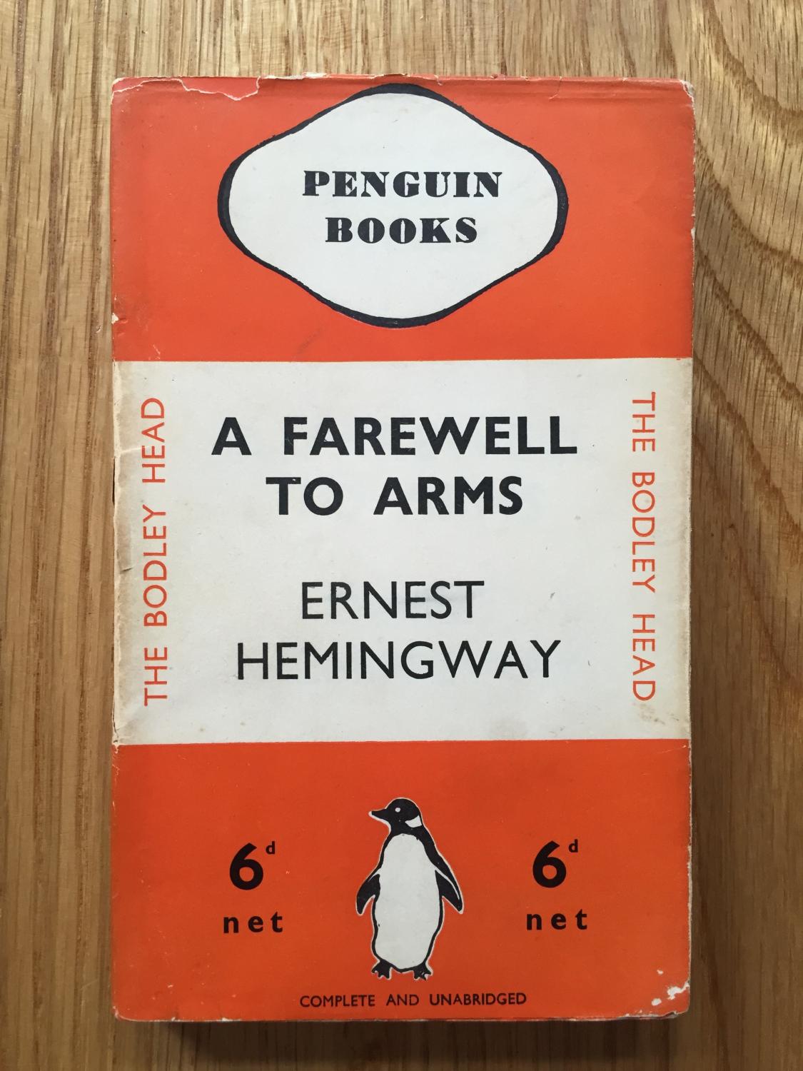 A Farewell to Arms by Ernest Hemingway: Very Good Soft cover