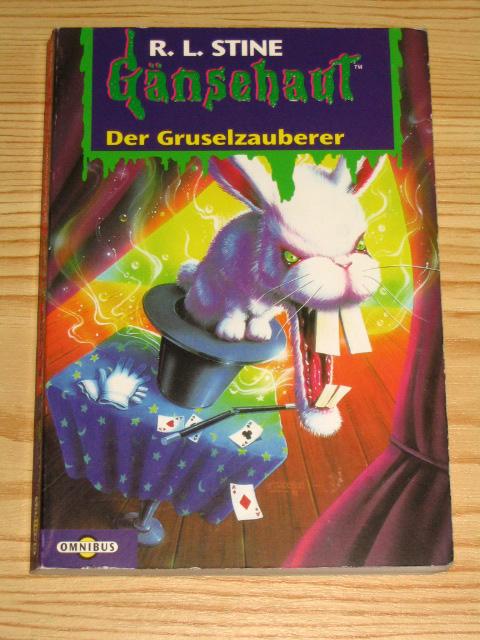Es Wächst Und Wächst Und Wächst... / Gänsehaut Bd.2 Von R. L. Stine Als