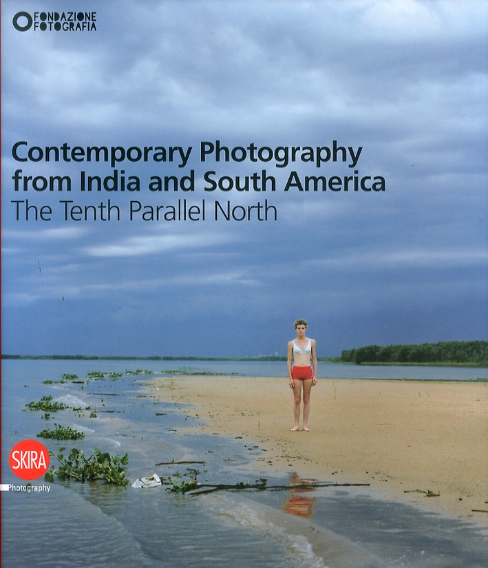 Contemporary Photography from India and South America. The Tenth Parallel North - Fini, Claudia