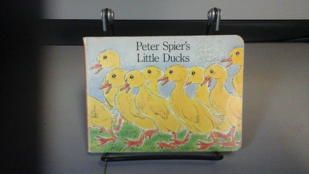 Peter Spier's Little Ducks - Peter Spier