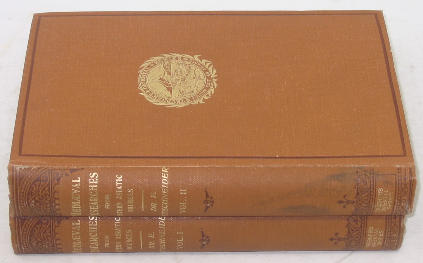 Mediaeval Researches from Eastern Asiatic Sources: Fragments Towards the Knowledge of the Geography and History of Central and Western Asia from the 13th to the 17th Century. 2 volumes. - Bretschneider, E.