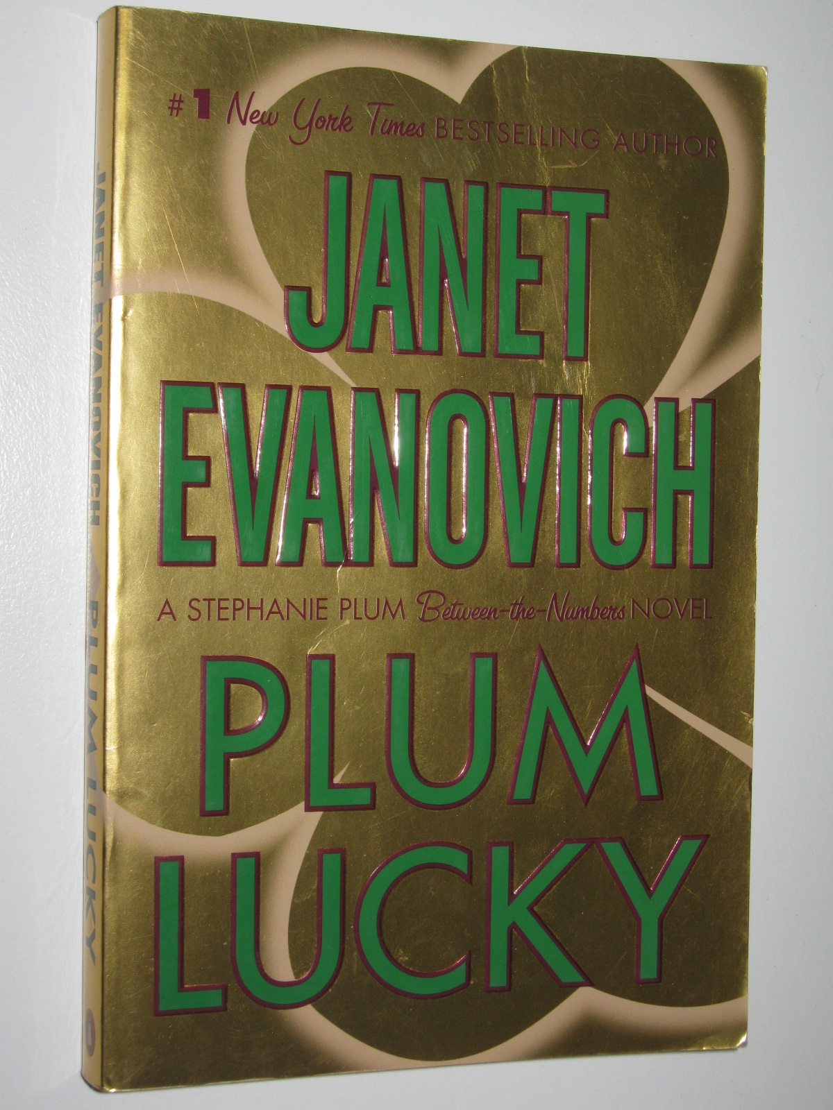 Plum Lucky - Stephanie Plum Series - Evanovich, Janet