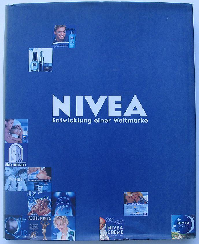 NIVEA – Entwicklung einer Weltmarke Claudia Hansen (Text) / Beiersdorf AG (Hrsg.) [ ] [Hardcover]