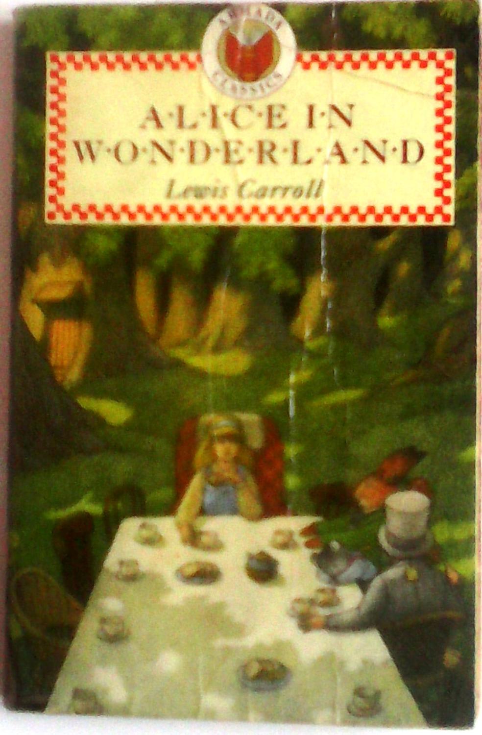 Alice in Wonderland (Amada Classics) - Carroll, Lewis