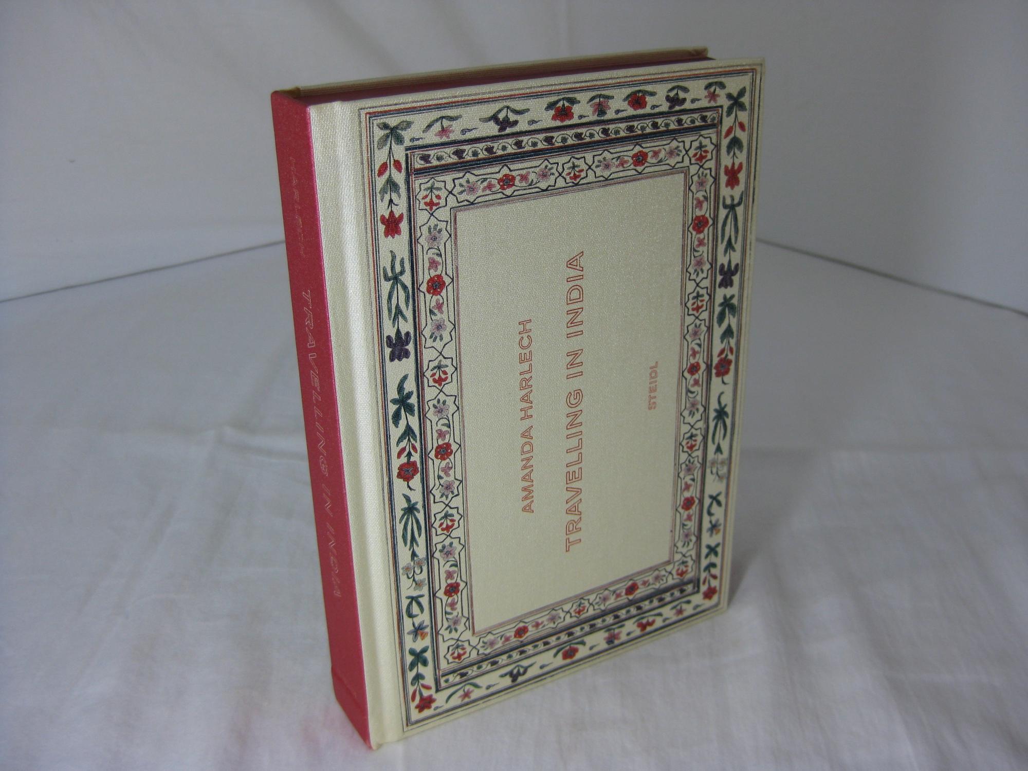Traveling In India - Amanda Harlech - BEAUTIFUL BOOK! L@@K