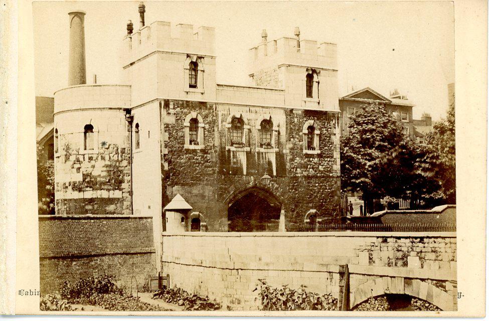 Stereoscopic Co., Cabinet Views of London. Tower of London Photographie originale / Original photograph [ ]